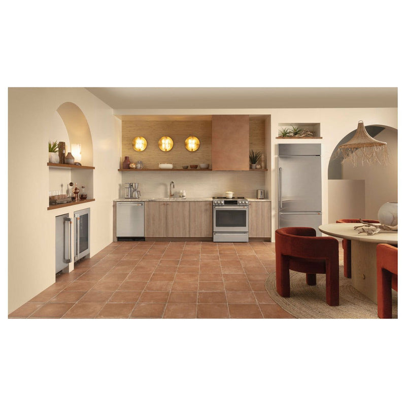 Café™ Express Finish Toaster