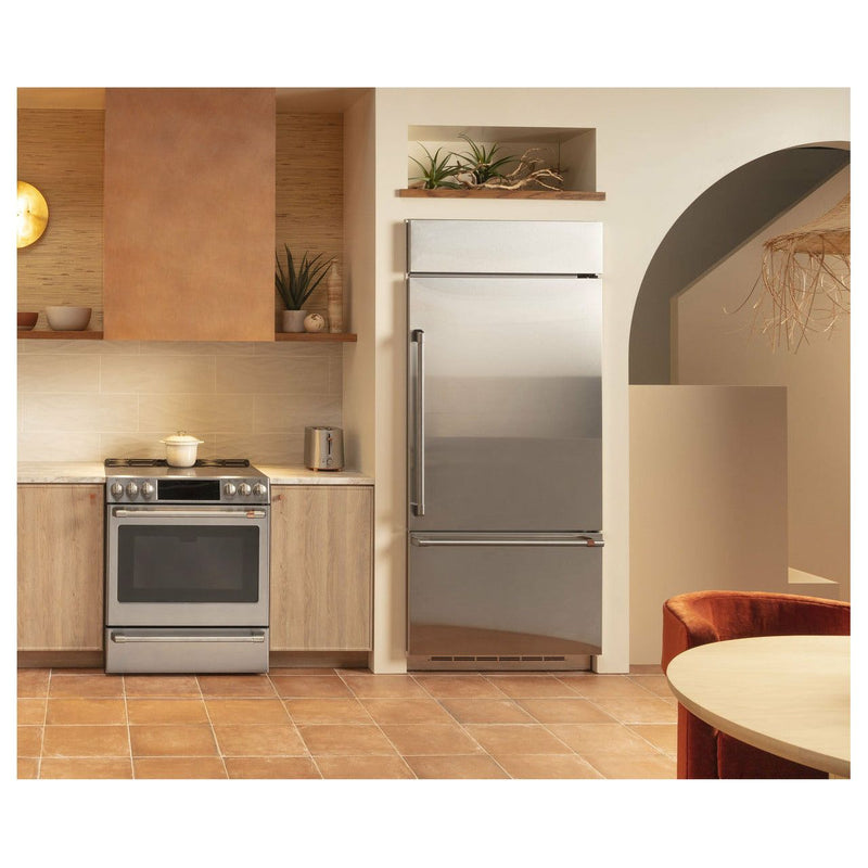 Café™ Express Finish Toaster